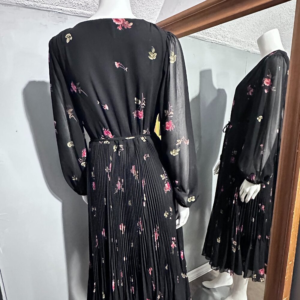 Black Floral Wrap Dress Size M Pleated - Aritzia Wilfred New With Tags - Picture 6 of 12
